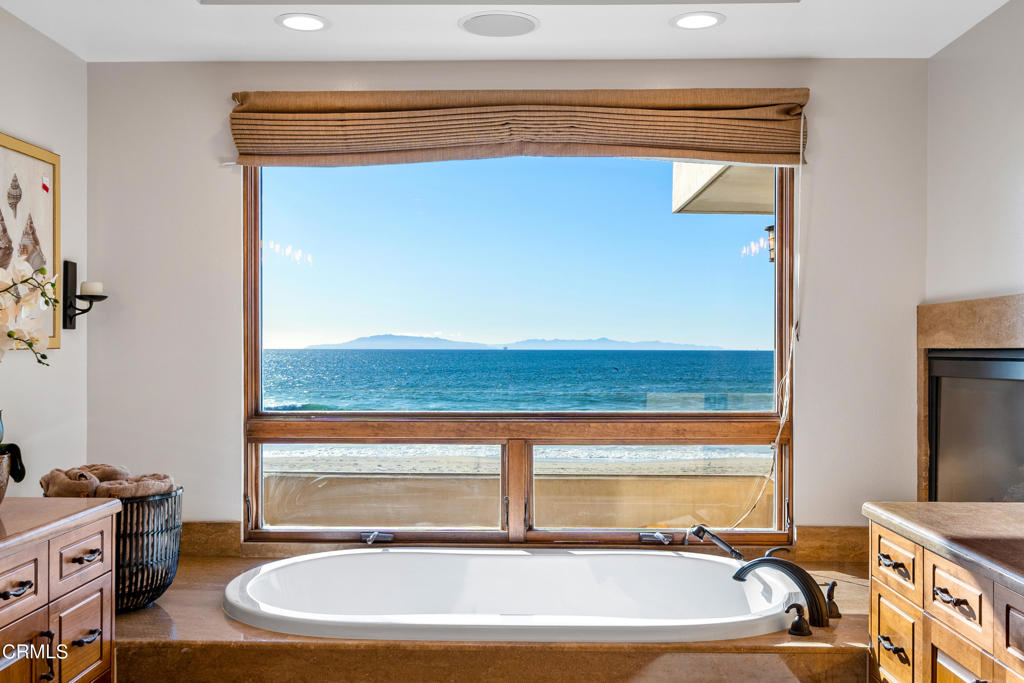 1417 Marine Way
