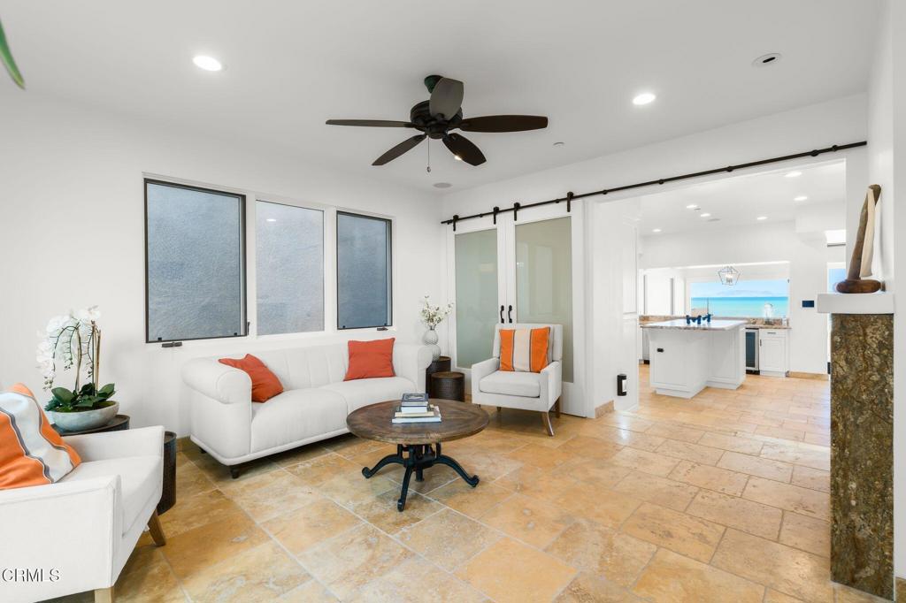 1417 Marine Way