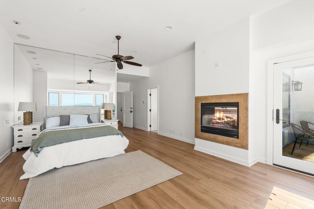 1417 Marine Way