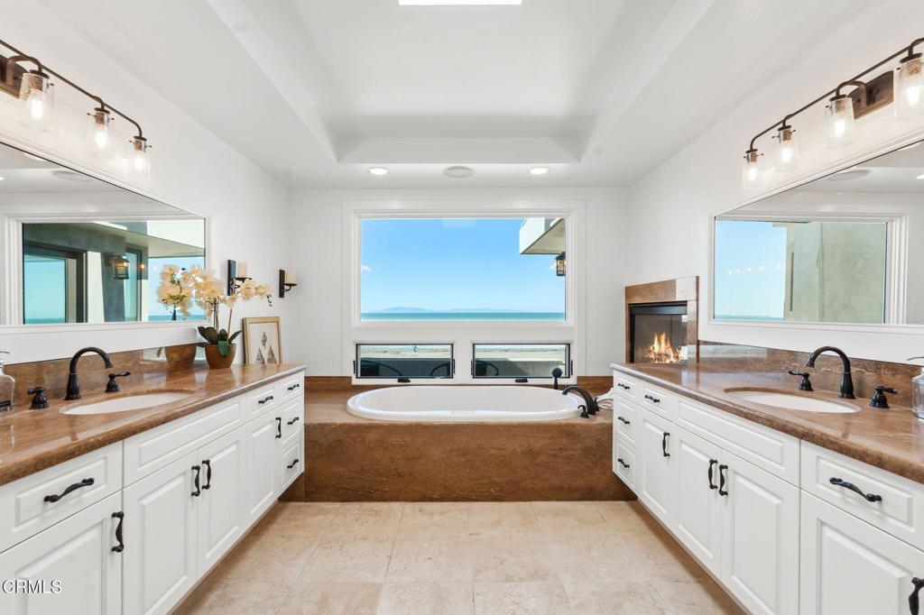 1417 Marine Way