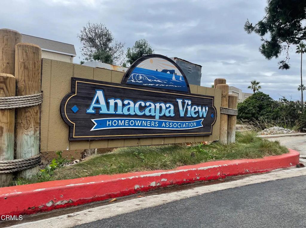 209 S Ventura Road 18