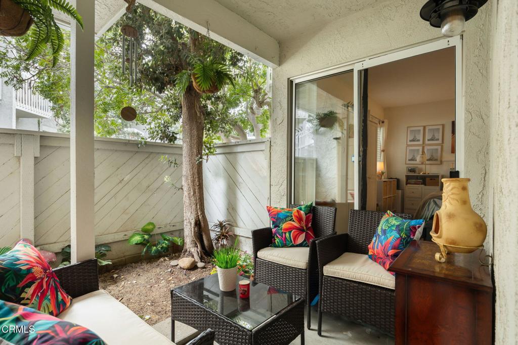 209 S Ventura Road 18