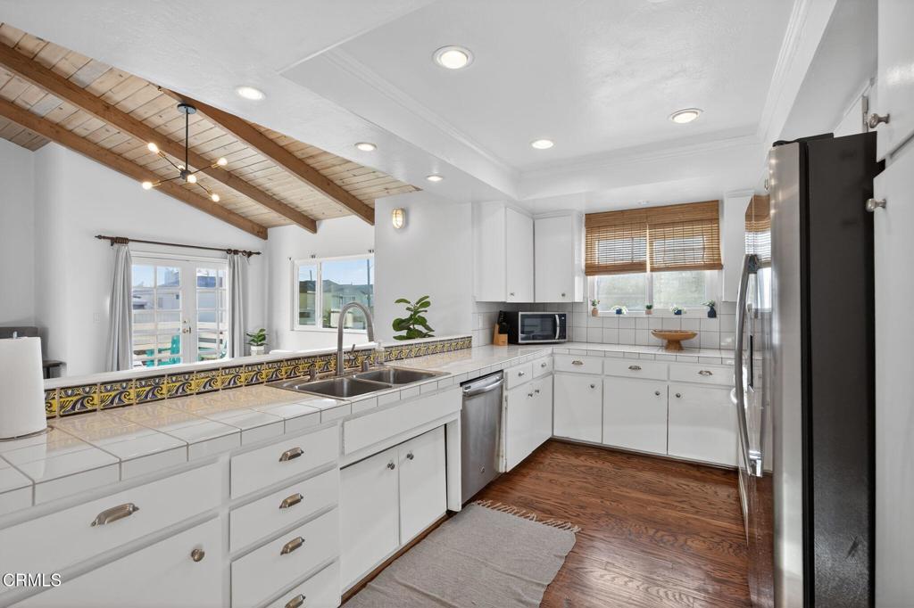 137 Santa Monica Avenue