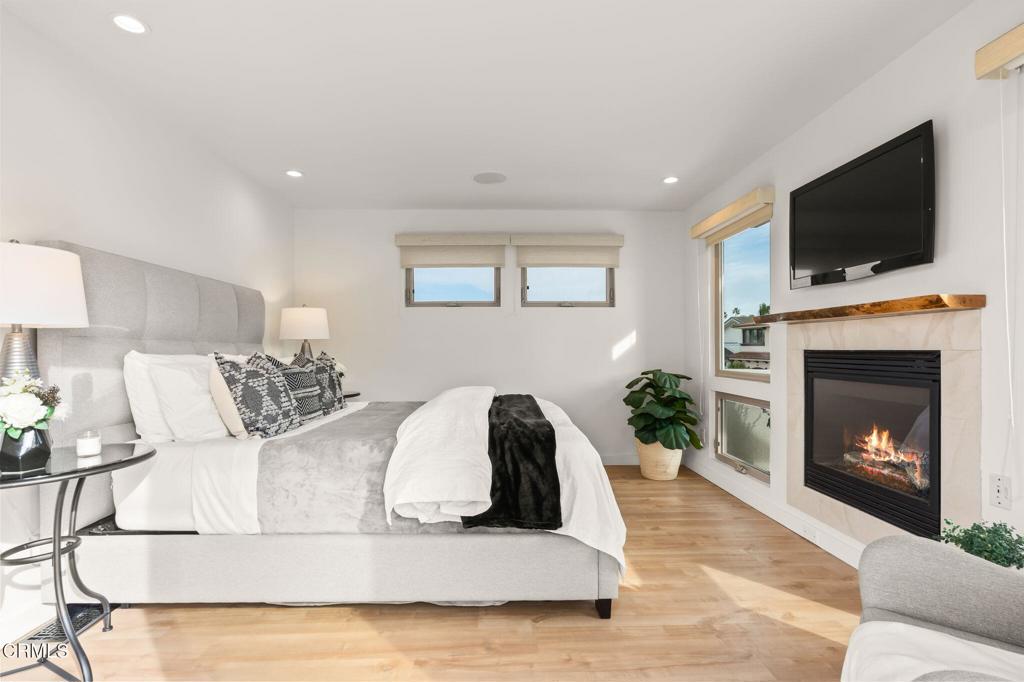 5000 Island View Street