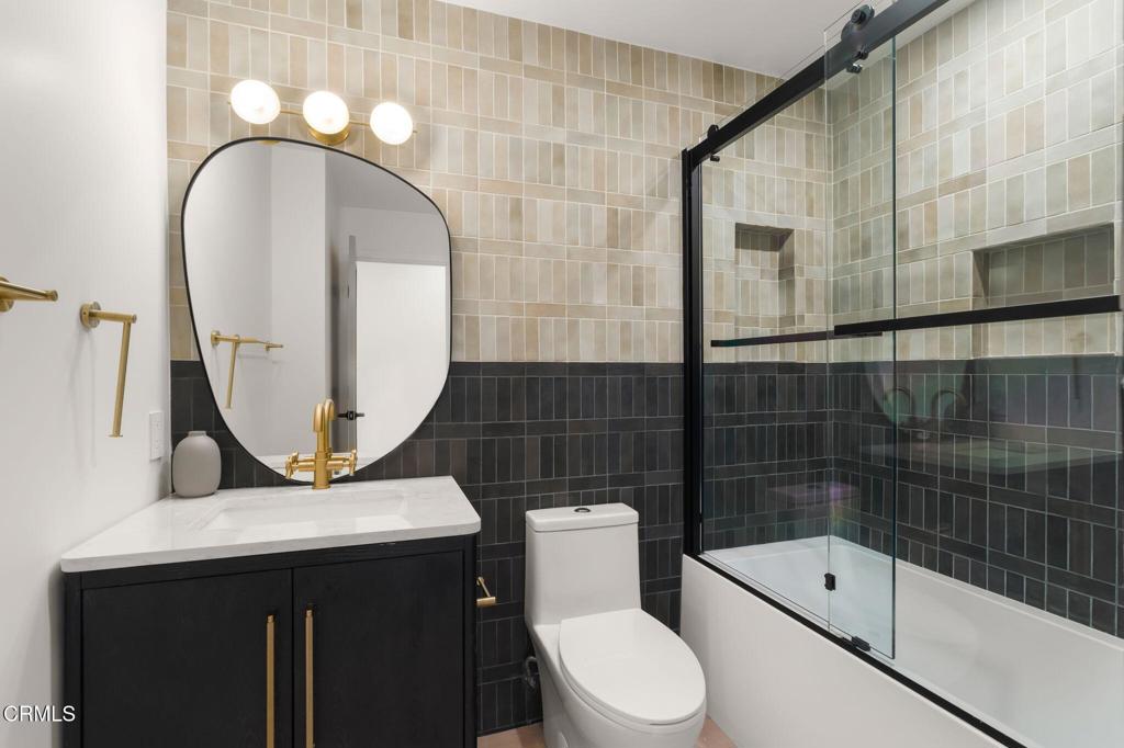 218 E Surfside Drive