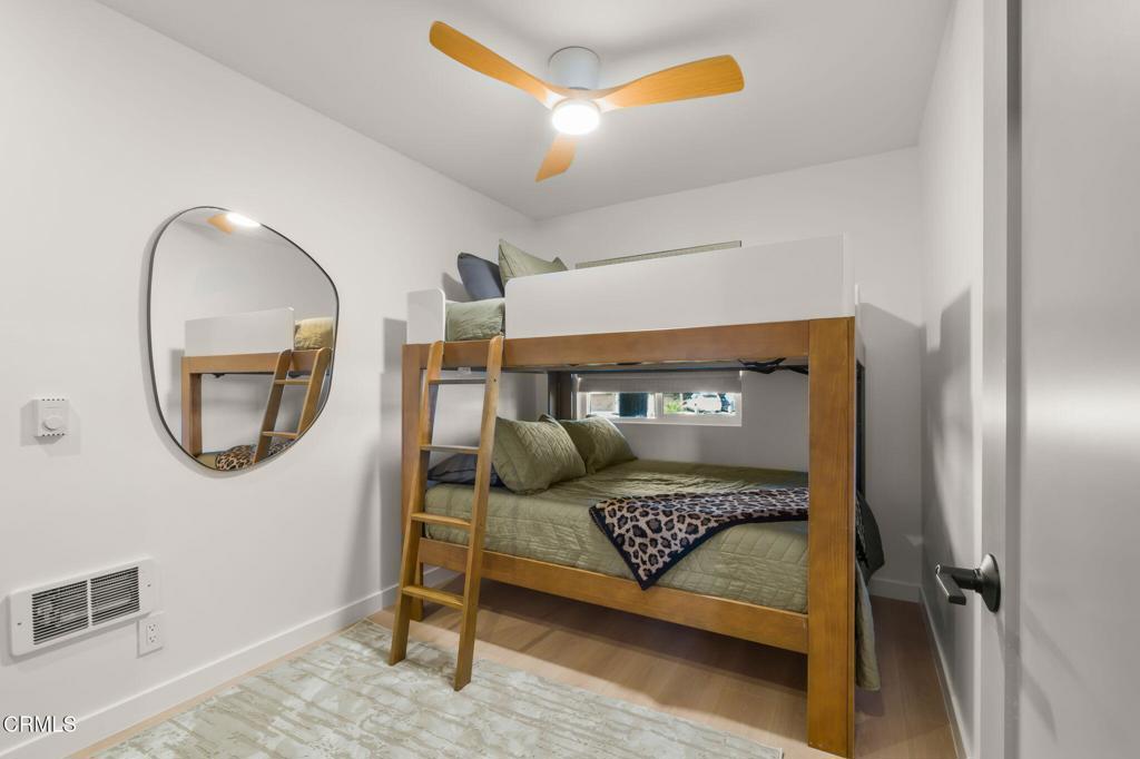 218 E Surfside Drive