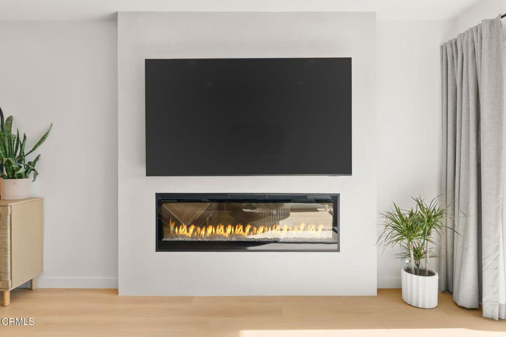 218 E Surfside Drive