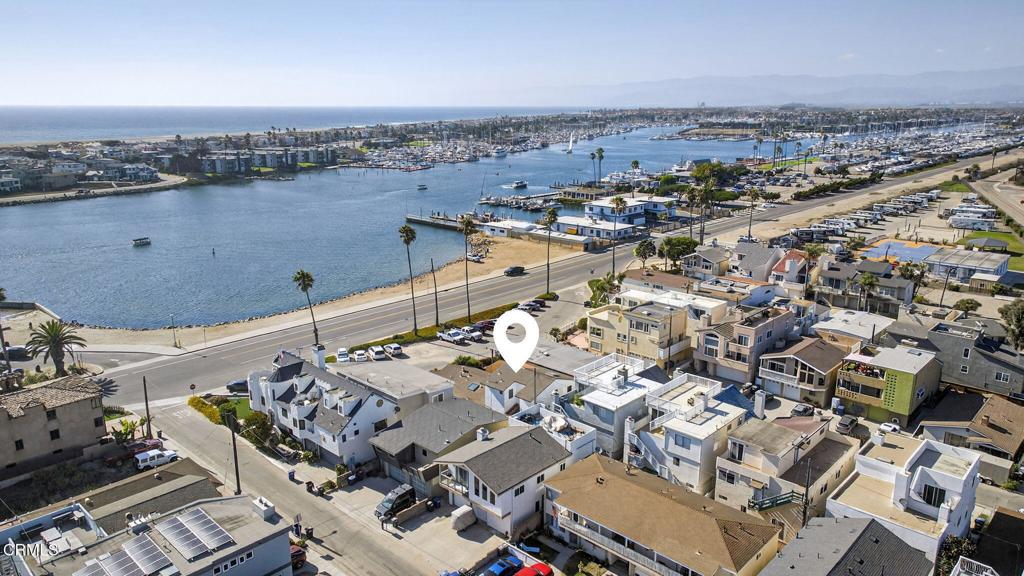 2916 Lakeshore Court