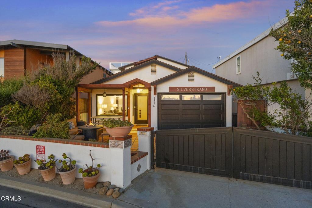 2916 Lakeshore Court