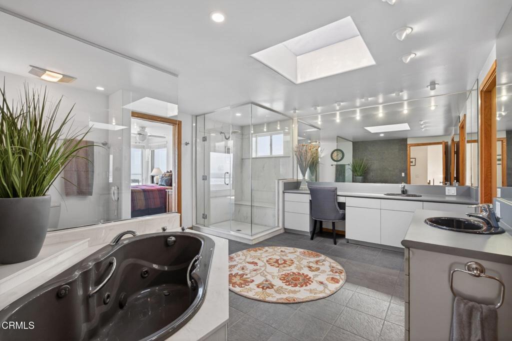 2421 Ocean Drive
