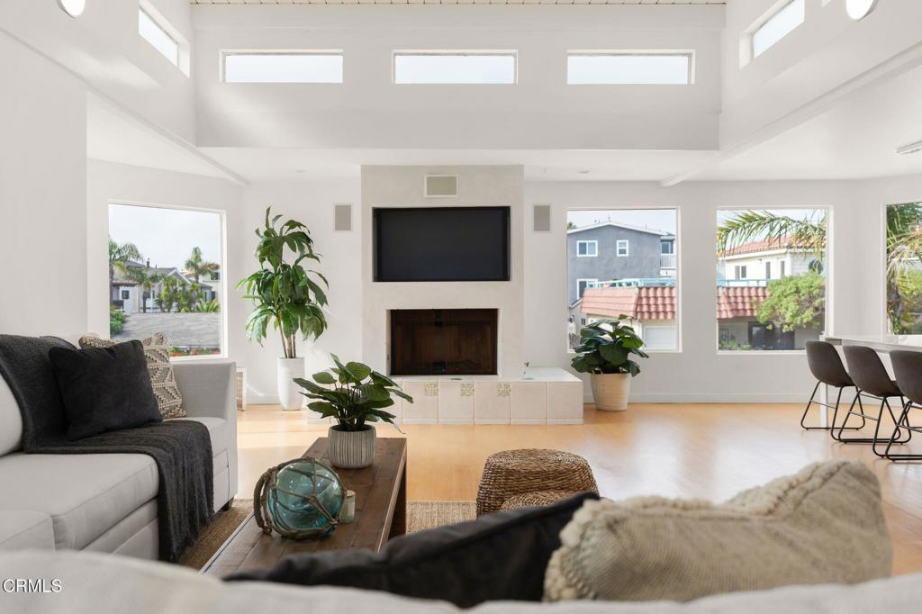 124 San Clemente Avenue