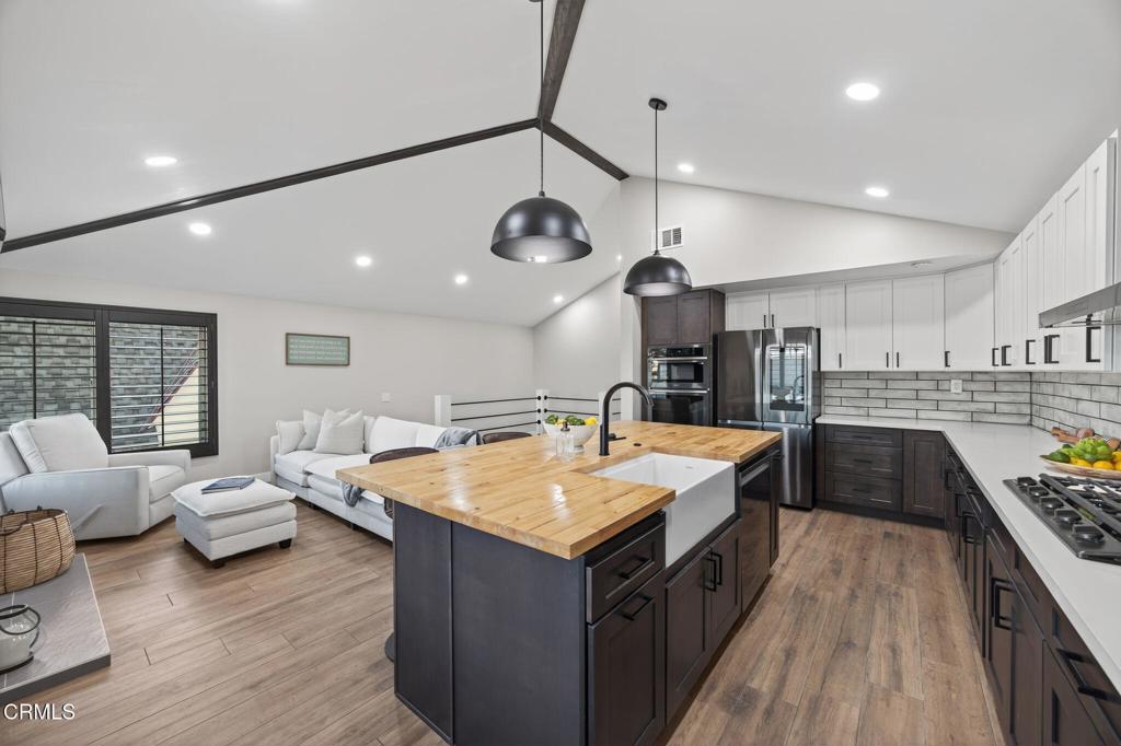 1199 New Bedford Court