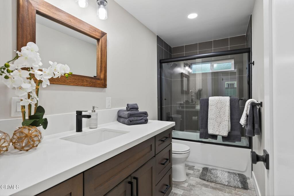 1199 New Bedford Court