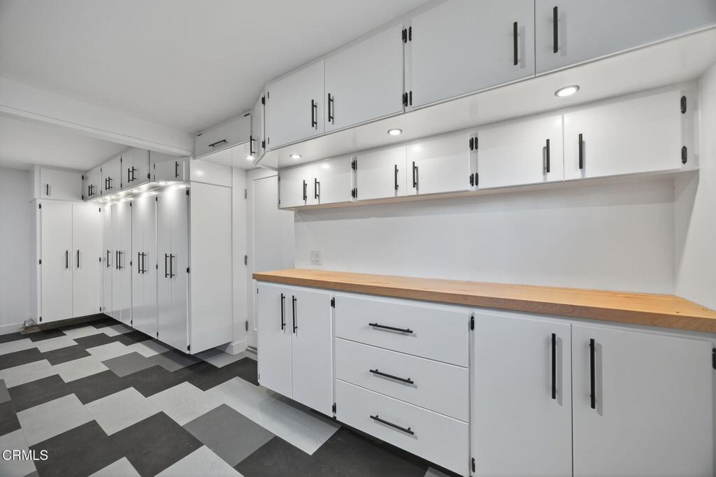 1199 New Bedford Court