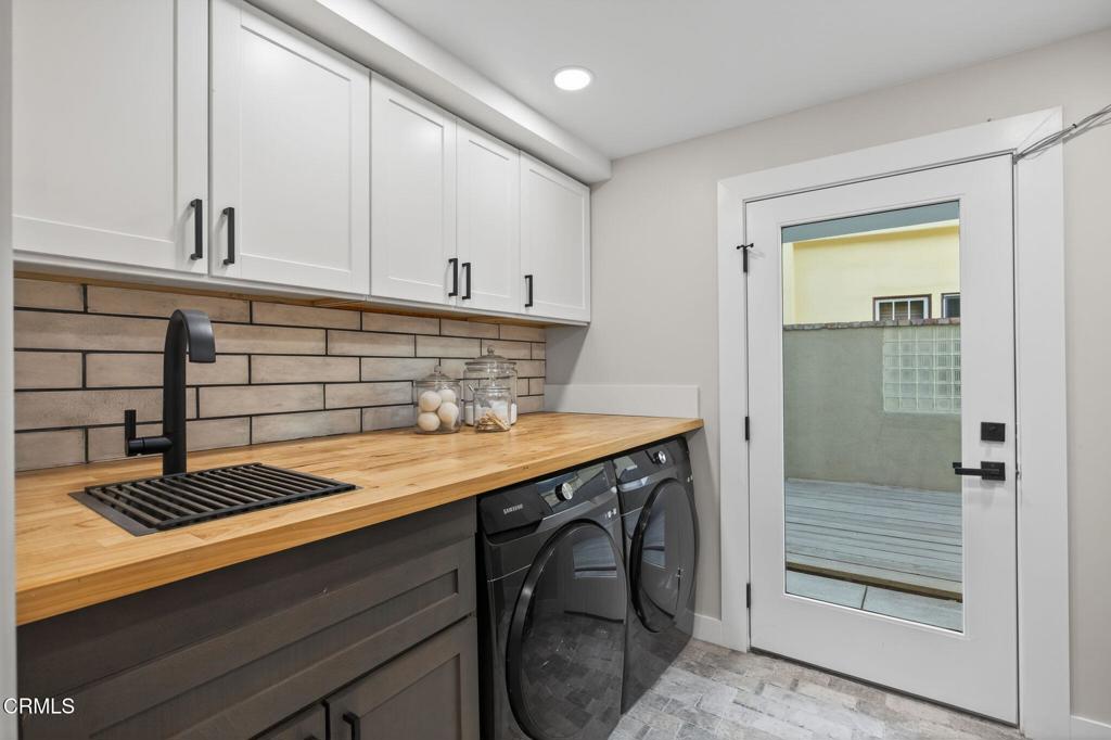 1199 New Bedford Court