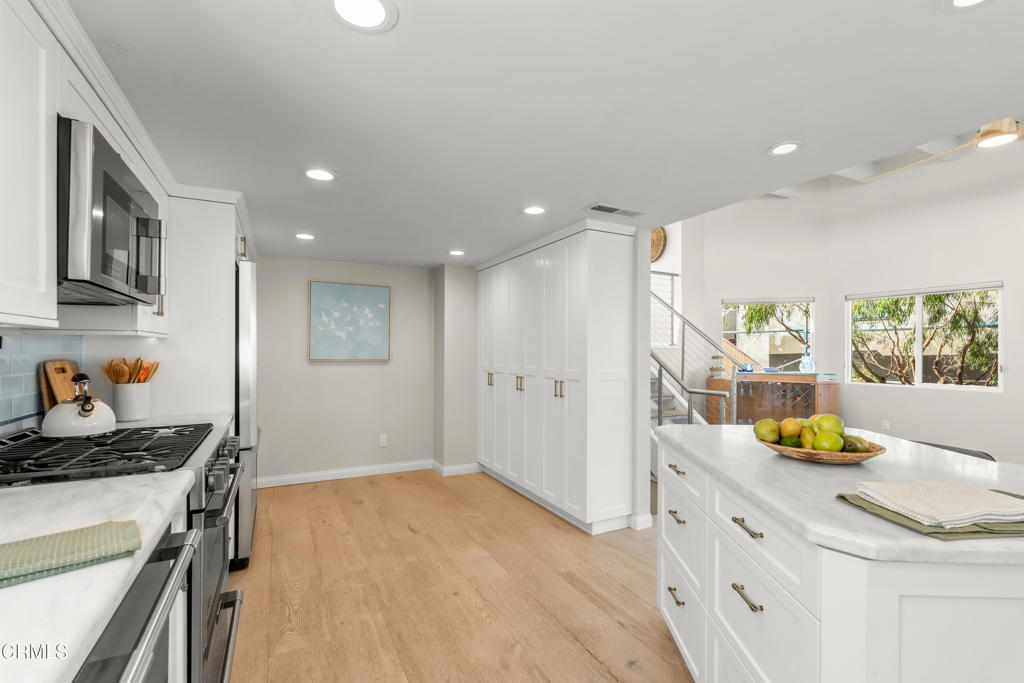 5040 Island View Street