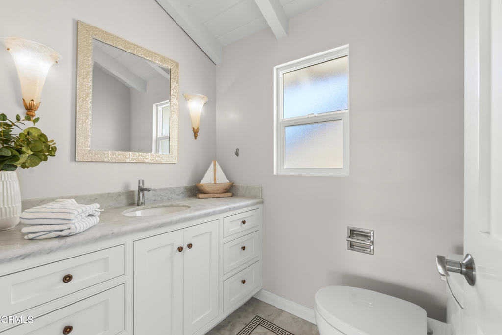 5040 Island View Street