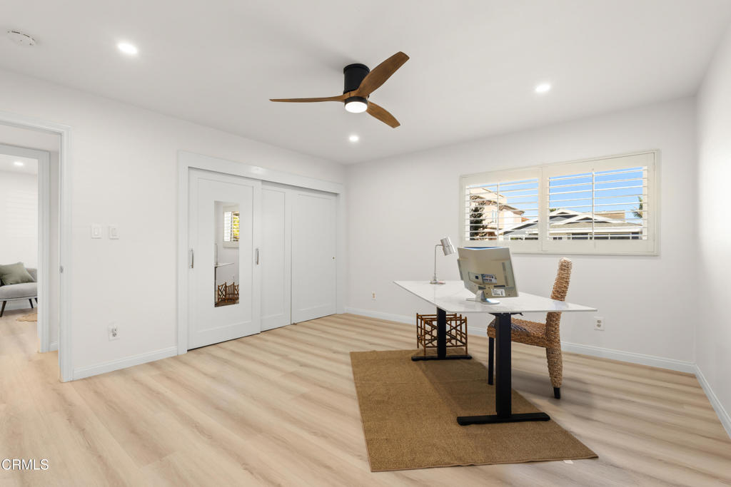 5040 Island View Street