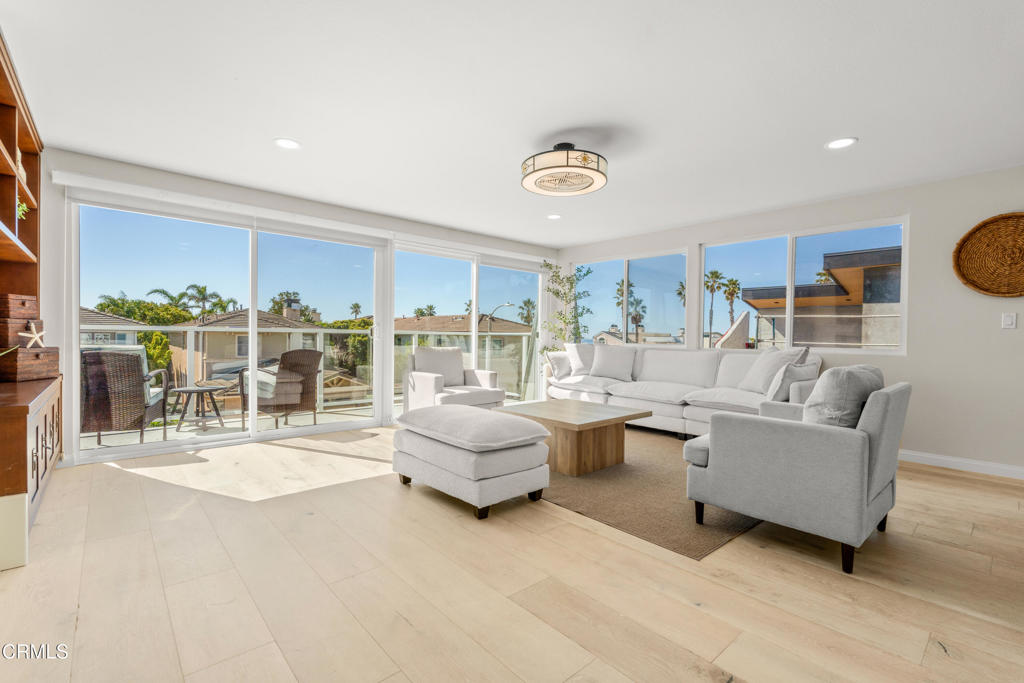 5040 Island View Street