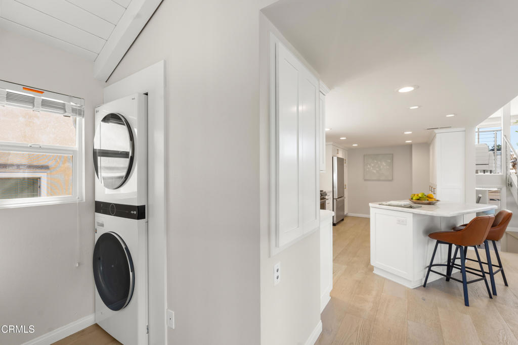 5040 Island View Street