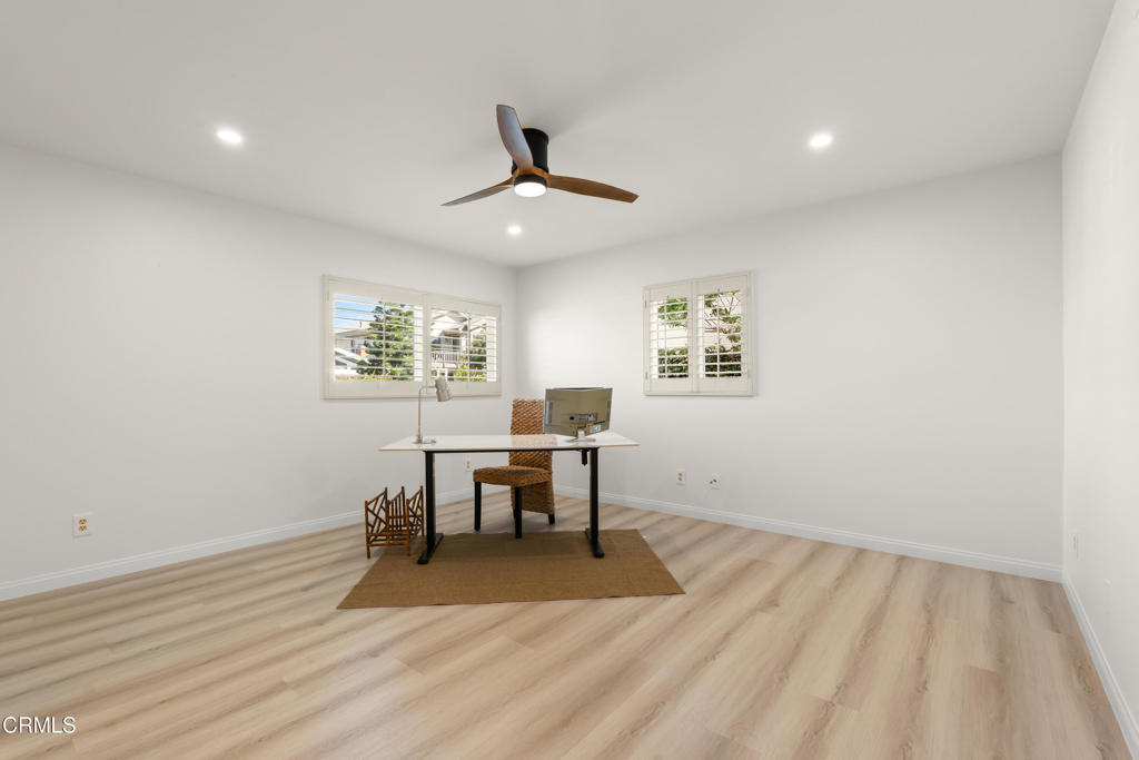 5040 Island View Street