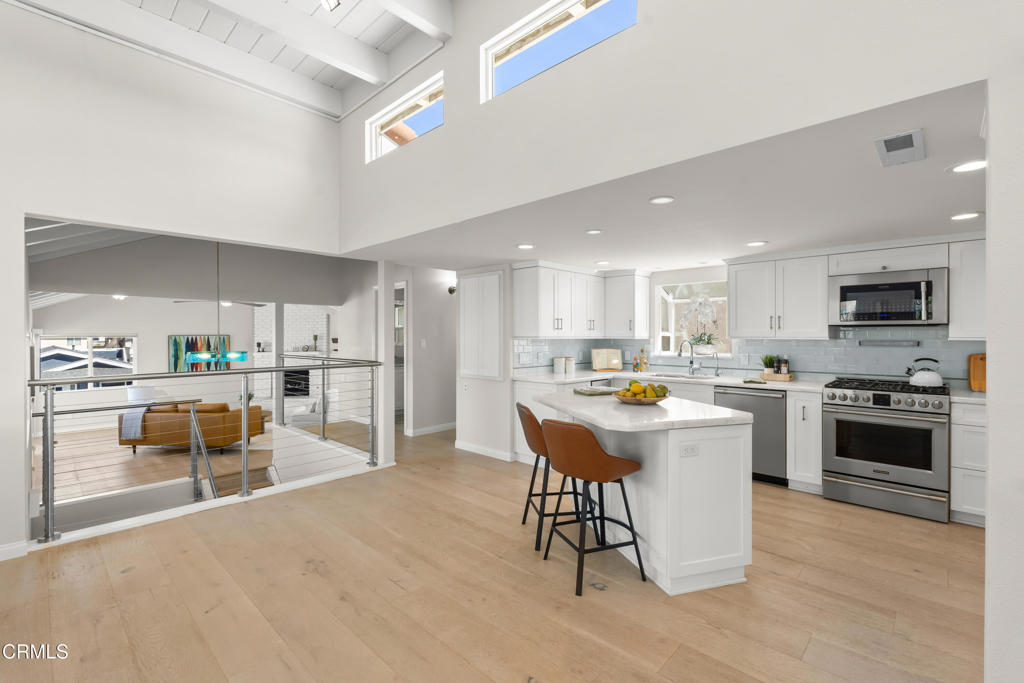 5040 Island View Street