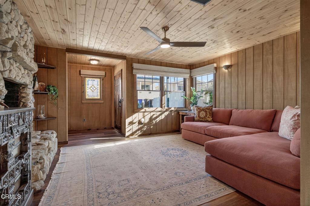 117 Tujunga Avenue