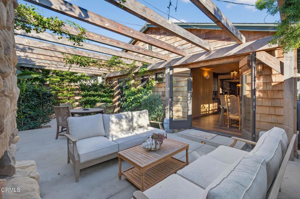 117 Tujunga Avenue