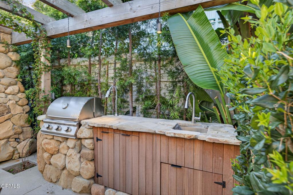117 Tujunga Avenue