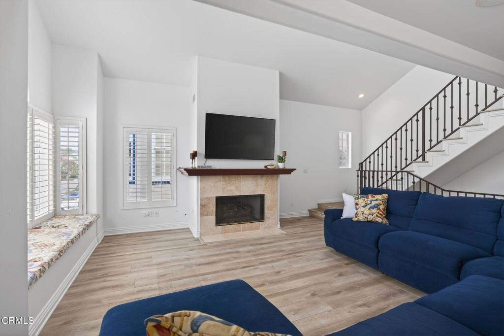 264 Hollywood Boulevard