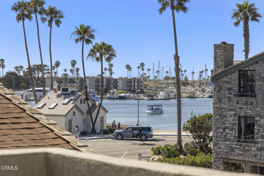 264 Hollywood Boulevard