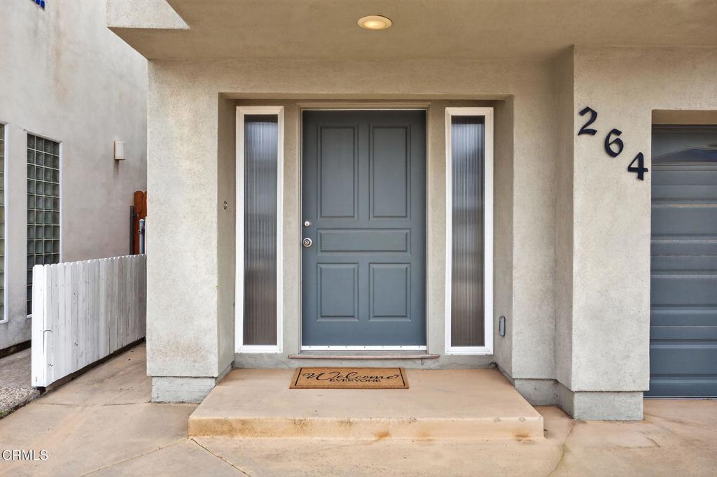 264 Hollywood Boulevard