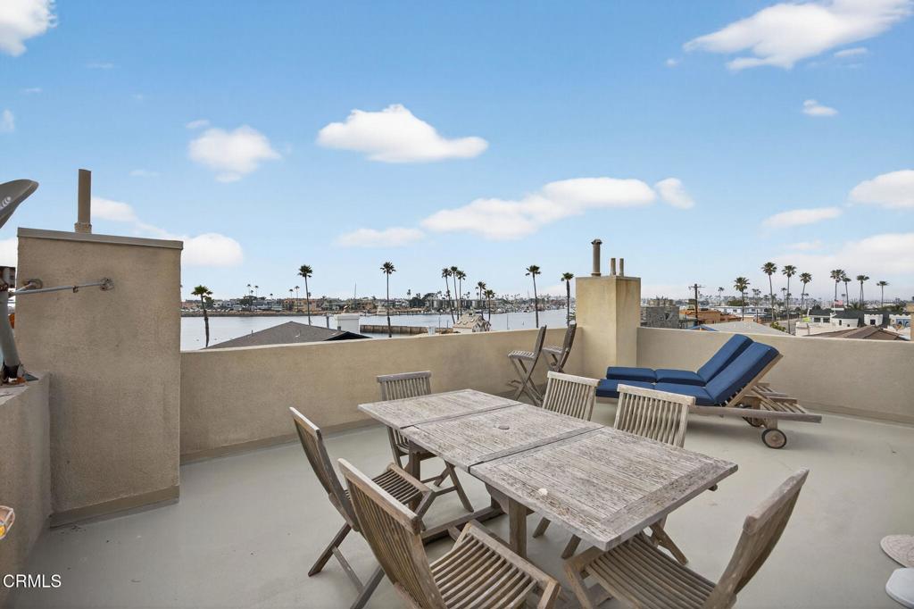 264 Hollywood Boulevard