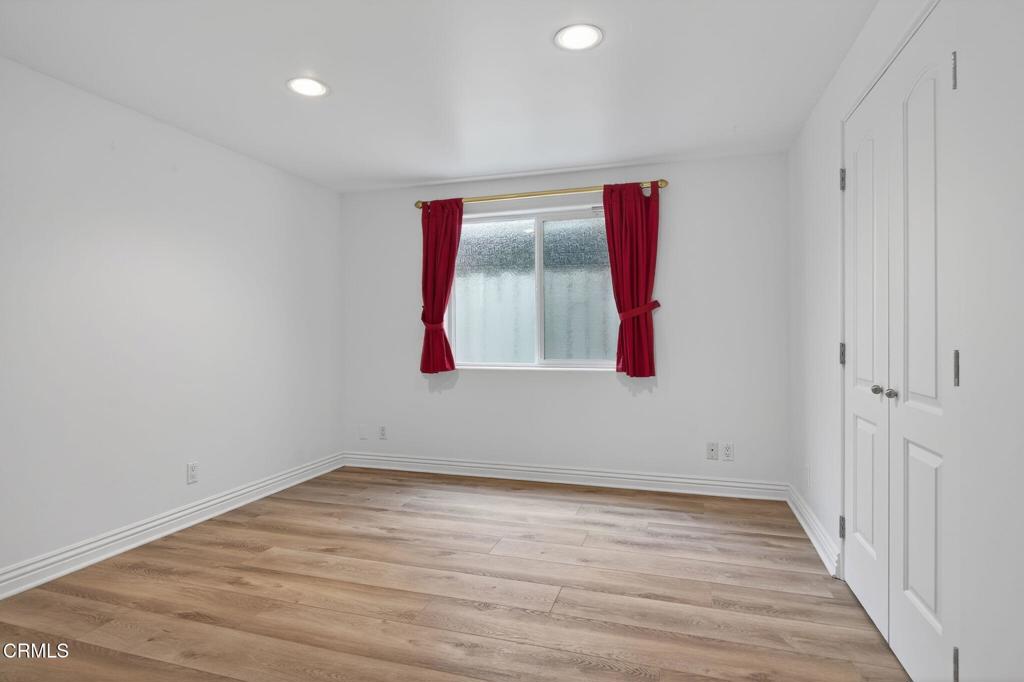 264 Hollywood Boulevard