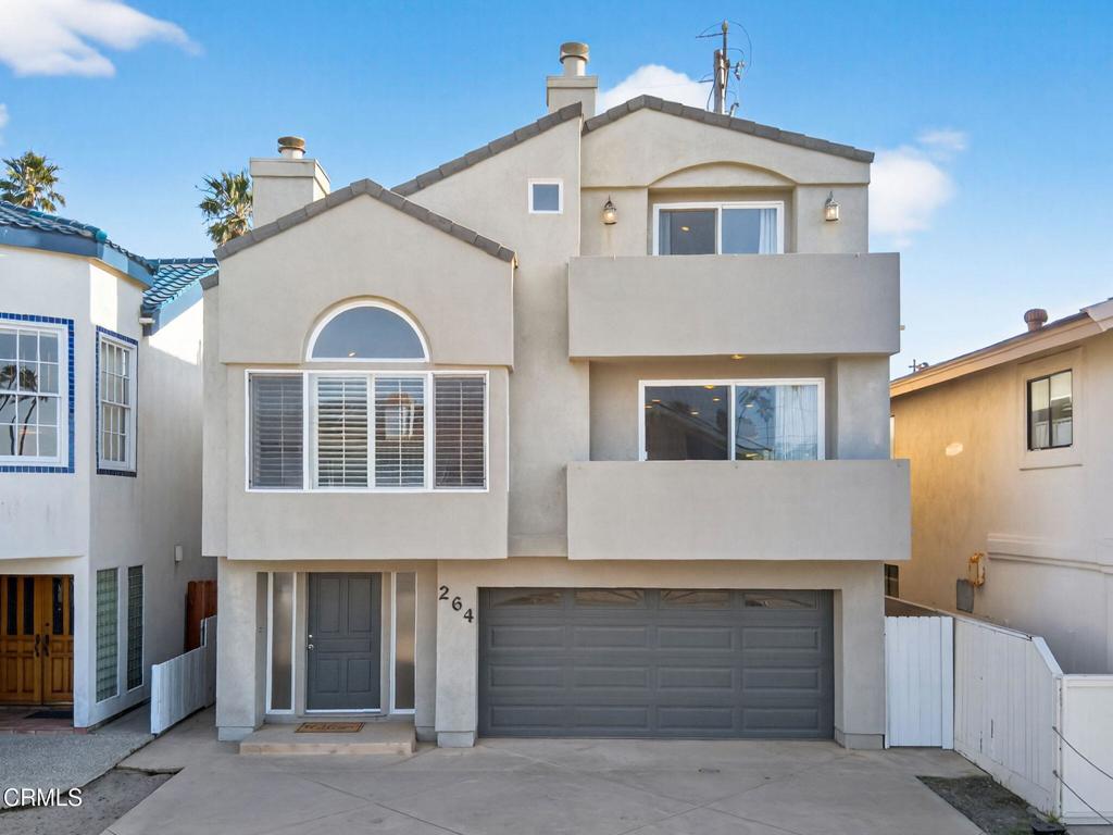 264 Hollywood Boulevard