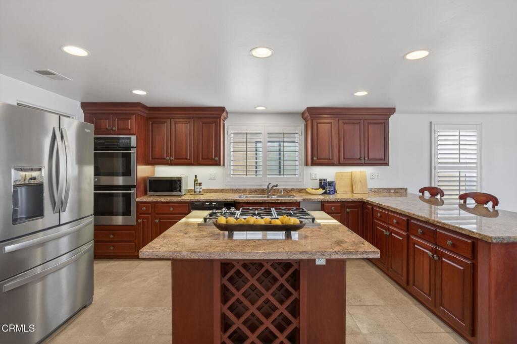 264 Hollywood Boulevard