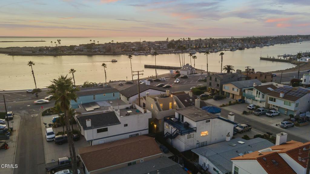 264 Hollywood Boulevard