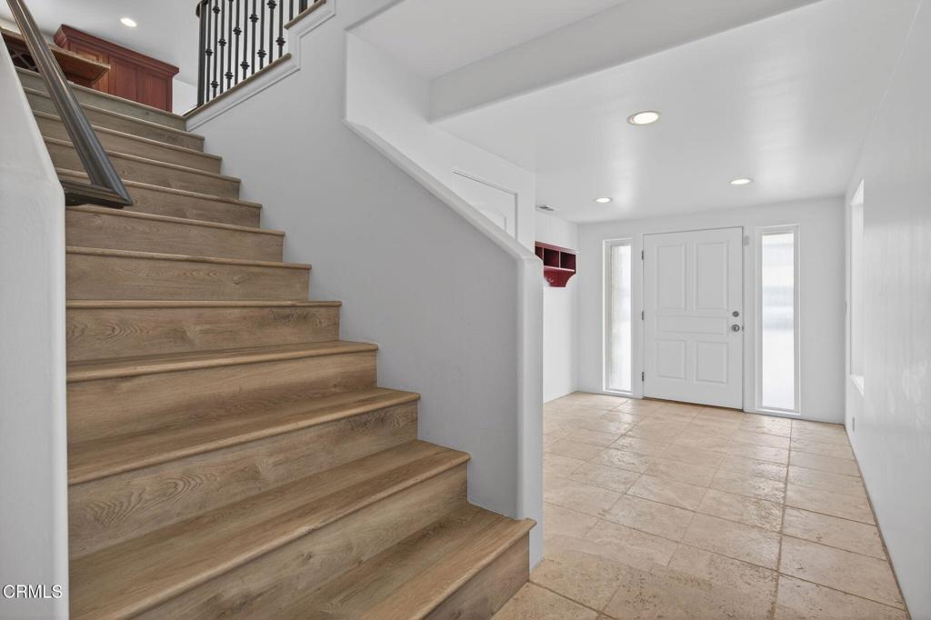 264 Hollywood Boulevard