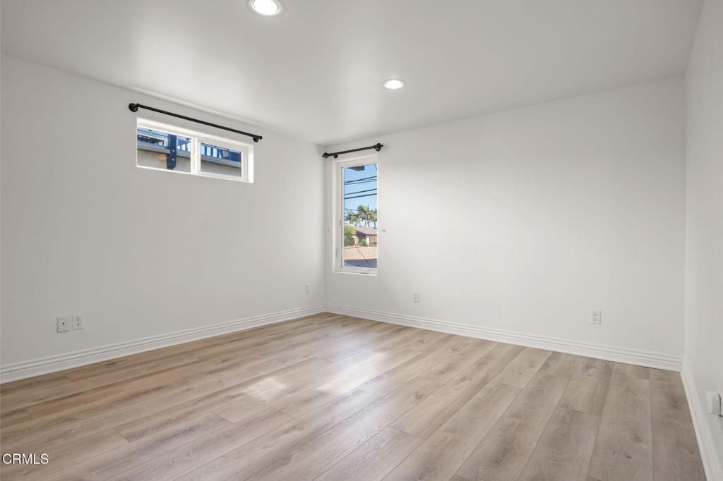 264 Hollywood Boulevard