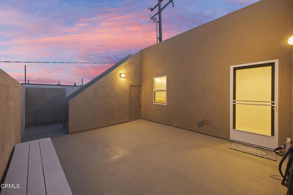 264 Hollywood Boulevard