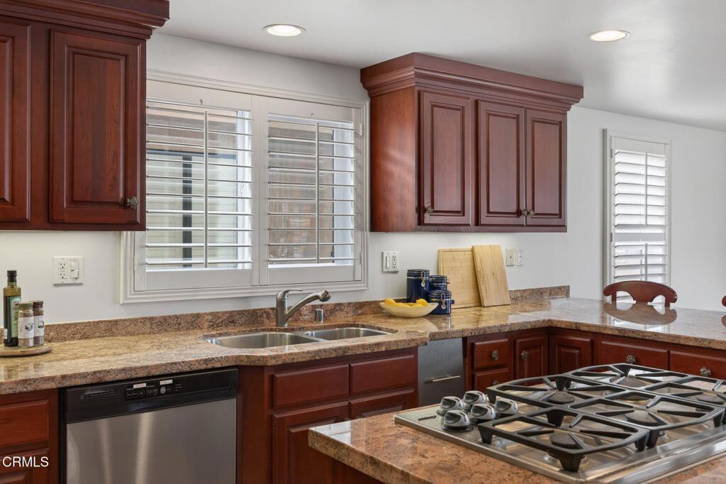 264 Hollywood Boulevard