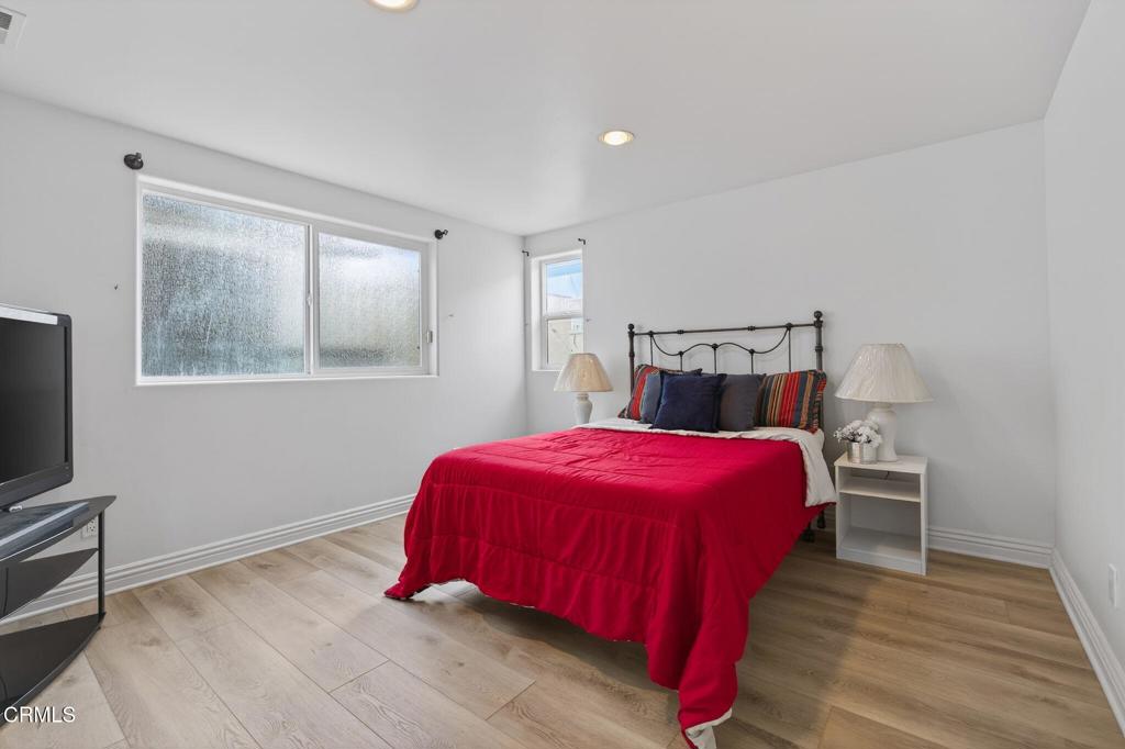 264 Hollywood Boulevard