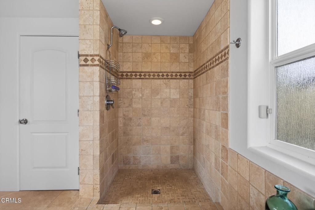 264 Hollywood Boulevard