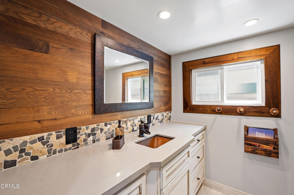 3715 Sunset Lane