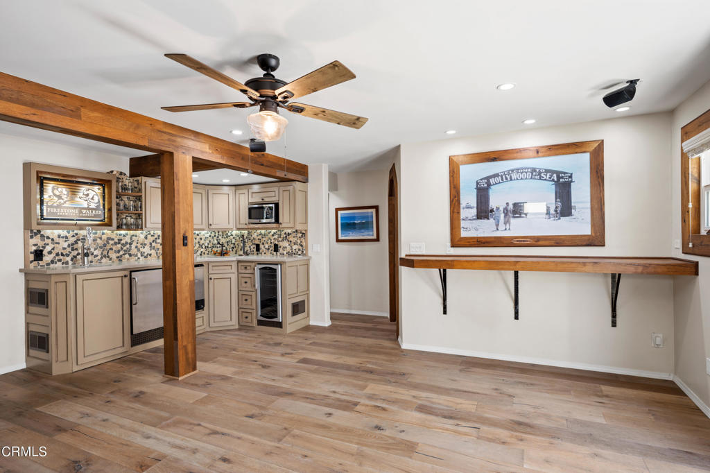 3715 Sunset Lane