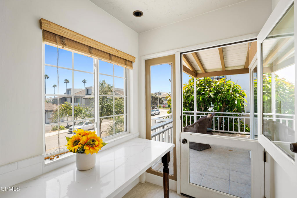 3715 Sunset Lane