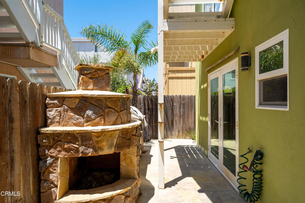 3715 Sunset Lane