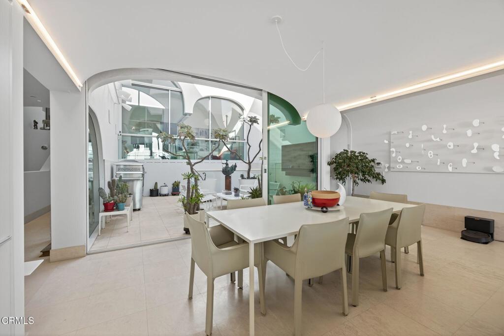 1211 Capri Way
