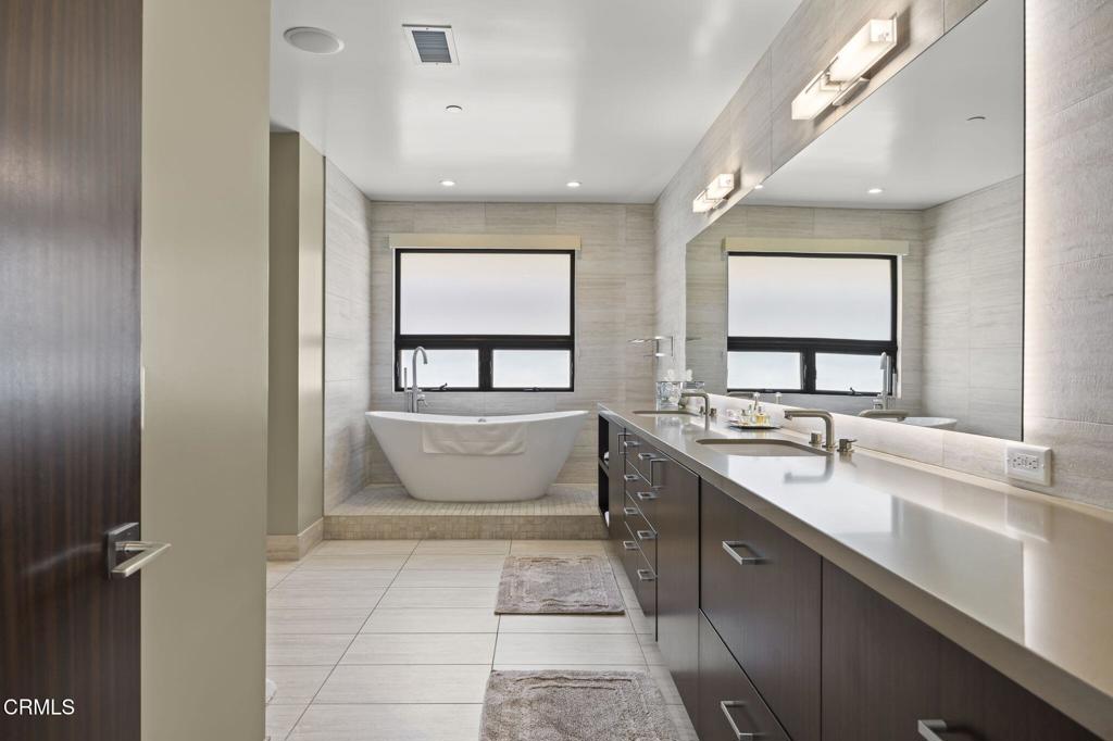 1409 Marine Way