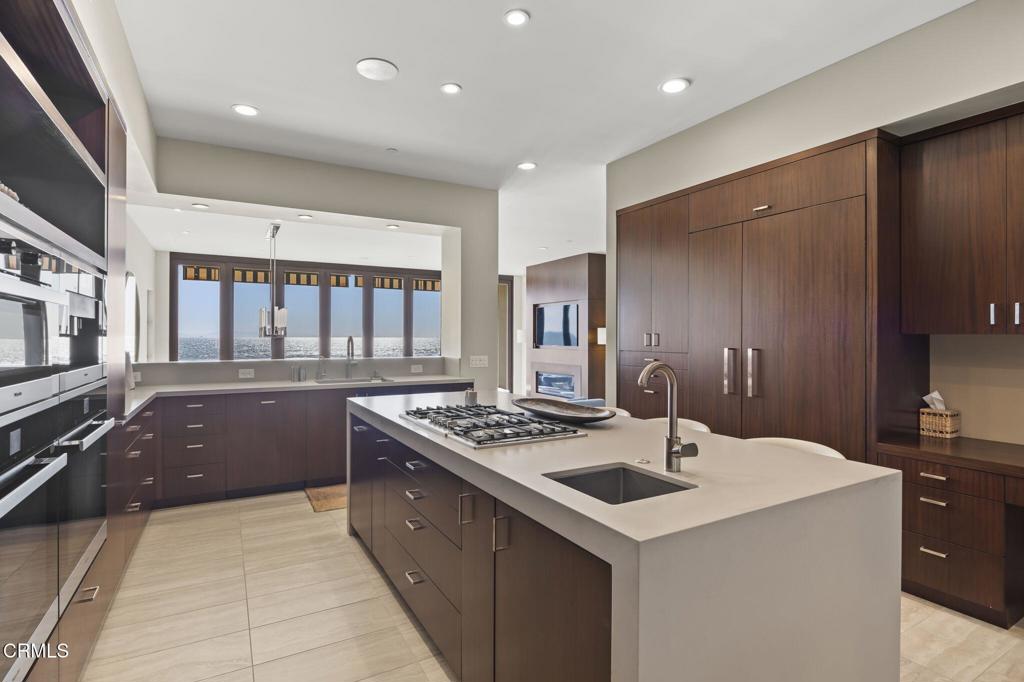 1409 Marine Way